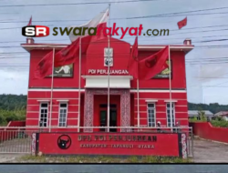Bendera Merah Putih Terbalik di Kantor DPC PDIP Taput, Nikson Nababan: Sudah Ditegur dan Dibenahi