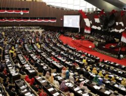 Akademisi Indonesia di Inggris Desak Perombakan Kabinet dan Reformasi DPR
