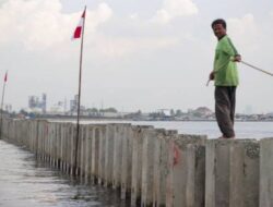 Nelayan Terancam! Pagar Beton Cilincing Bongkar Lemahnya Kepemimpinan DKI