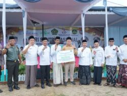 Upacara Peringatan Hari Santri Nasional, Wakil Bupati H. Suprayitno Apresiasi Pengasuh Pondok Pesantren Mendidik Generasi Muda
