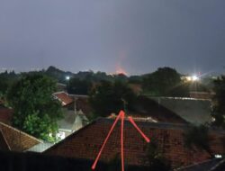 Langit Cirebon Terang Mendadak: BRIN Pastikan Fenomena Meteor Jatuh di Laut Jawa