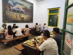 Tak Disangka! Gule Kepala Ikan ini Jadi Buruan Turis Malaysia dan Pejabat Daerah