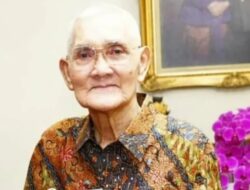 Dari Rakyat, Mengabdi untuk Rakyat: Indonesia Melepas Try Sutrisno