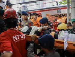Korban Tewas Tabrakan KA Argo Bromo Anggrek dan KRL di Bekasi Timur Bertambah Jadi 15 Orang
