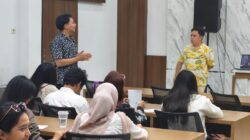 KPU Salatiga Kolaborasi Dengan Volunteer Ungu Mengajar UKSW, Mahasiswa Siap Edukasi Pemilih Pemula Di SMA Se-Salatiga
