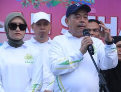 Bupati Bursah Zarnubi Lepas Jalan Santai Dalam Rangka Hari Jadi Kabupaten Lahat ke-157