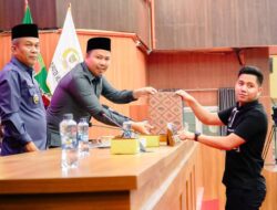 DPRD Musi Rawas Paripurna Dengarkan Pandangan Umum Fraksi Terhadap 4 Raperda