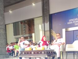 Narsum dari kiri ke kanan Kanda Aidul. Fitriciada Azhari, Yunda Prof. Nurul Baria dan Kanda Arsul Sani.