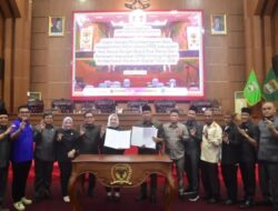 Rapat Paripurna Penandatanganan Nota Kesepahaman MoU dan Penetapan Keputusan Propemperda 
