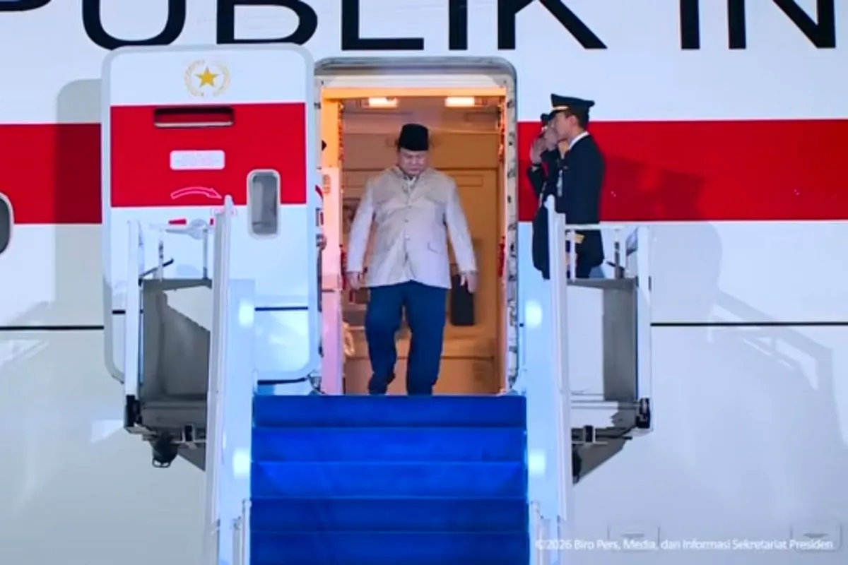 Prabowo Pulang dari Rusia, Apa yang Dibawa untuk Ekonomi Indonesia?